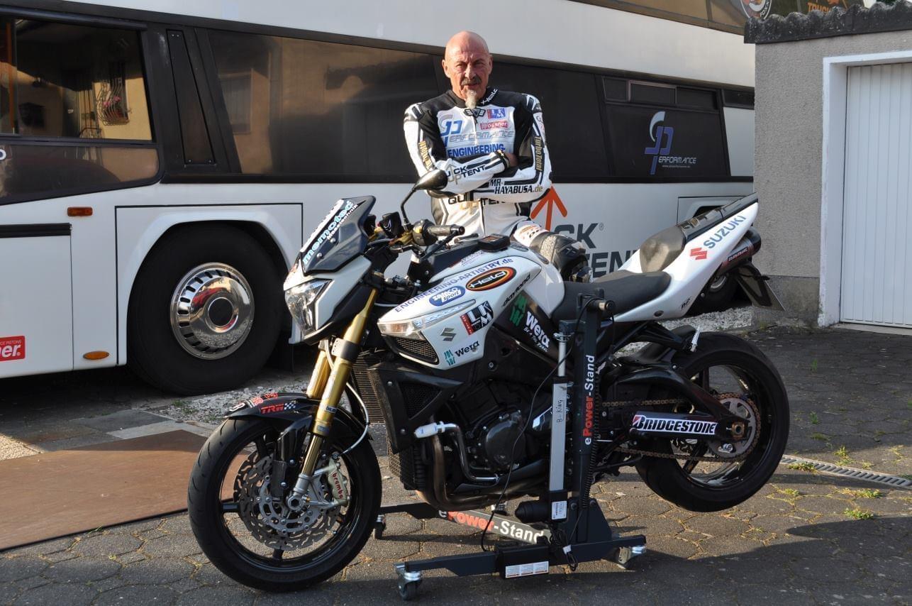 Geschwindigkeitsweltrekord für
                            strassenzugelassene Motorräder OHNE Verkleidung - Mr Hayabusa